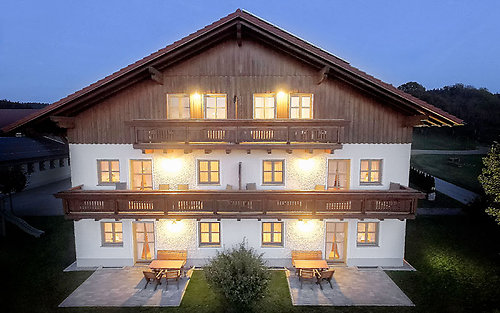 Nachtaufnahme Landhaus Altweck in Bayern